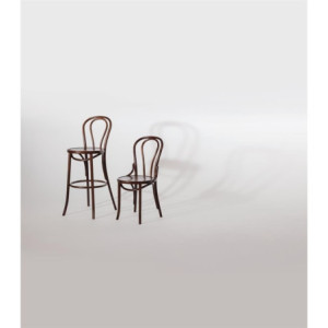 Sedie Bistrot Legno Curvato Finitura Noce. Fascino e Comfort per il Tuo Ristorante.