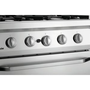 Fornello 4 Fuochi con Forno a Gas GN 2/1 Serie 700