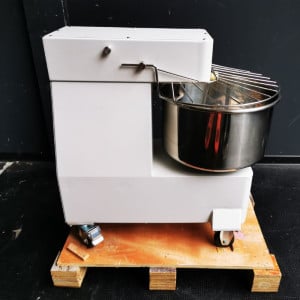 Impastatrice planetaria 20L Dynasteel professionale