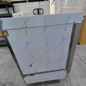 Lavastoviglie Professionale con Dosatore di Liquido di Risciacquo e Detergente e Pompa di Scarico - 50 x 50 cm - Dynasteel