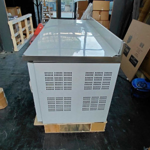 Tavolo Refrigerato 3 Porte GN1/1 - Profondità 700 con Alzatina - Dynasteel