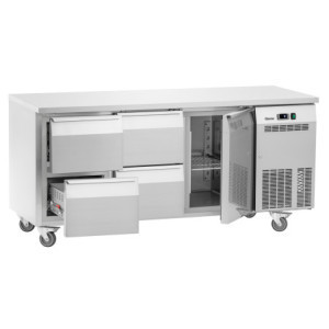 Tavolo Refrigerato Positivo - 4 Cassetti GN 1/1 e 1 Porta - Profondità 700 - Bartscher