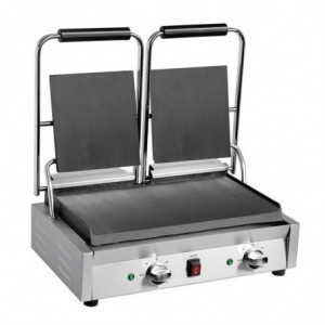 Double Smooth/Smooth Bistro Contact Grill 230V - Buffalo
