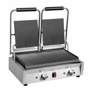 Double Smooth/Smooth Bistro Contact Grill 230V - Buffalo