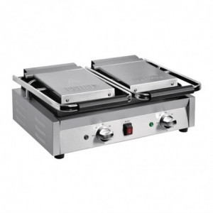 Double Smooth/Smooth Bistro Contact Grill 230V - Buffalo