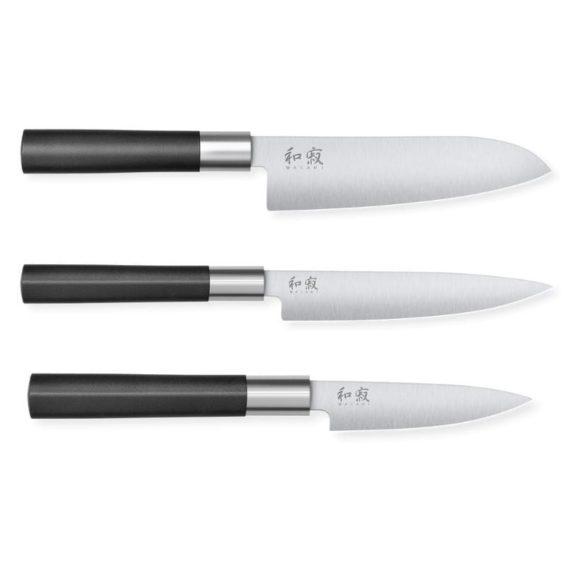 Set di 3 coltelli Wasabi Black - Office Universel e Santoku di KAI: qualità, performance e precisione in cucina.