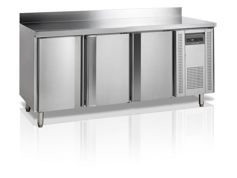 Frigorifero da Banco per Snack con Alzatina - 3 Porte - 345 L