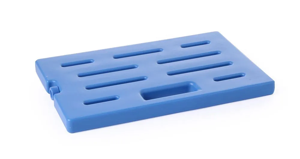 Elemento refrigerante per vetrina espositiva